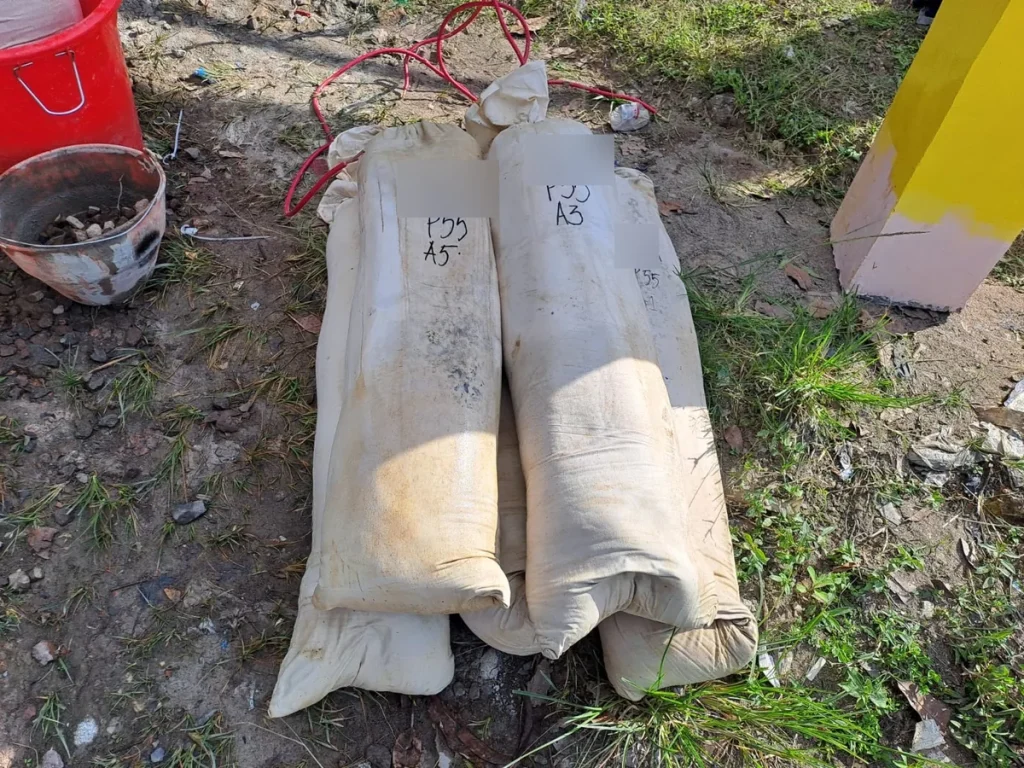 Anoda prepackaged dalam kantong backfill siap pasang